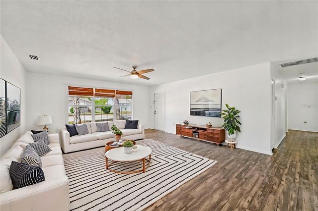 1550 DORCHESTER STREET, Port Charlotte, FL 33952