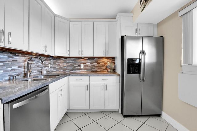 100 OCEAN TRAIL Way 703, Jupiter, FL 33477