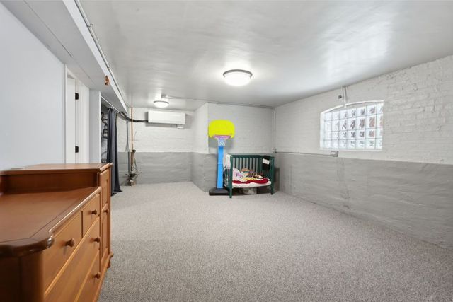 2924 W Giddings Street, Chicago, IL 60625