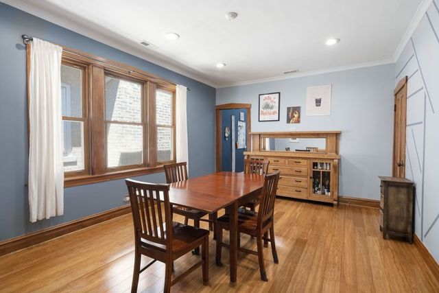 2924 W Giddings Street, Chicago, IL 60625