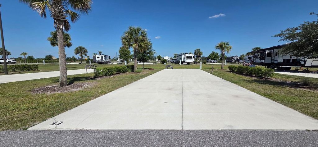 33 TIKI TURN HYW 630 E, Lake Wales, FL 33898