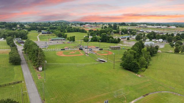 389 Park Lane, Science Hill, KY 42553