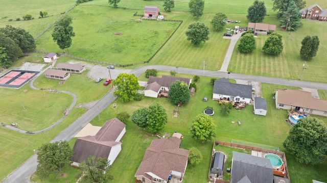 389 Park Lane, Science Hill, KY 42553