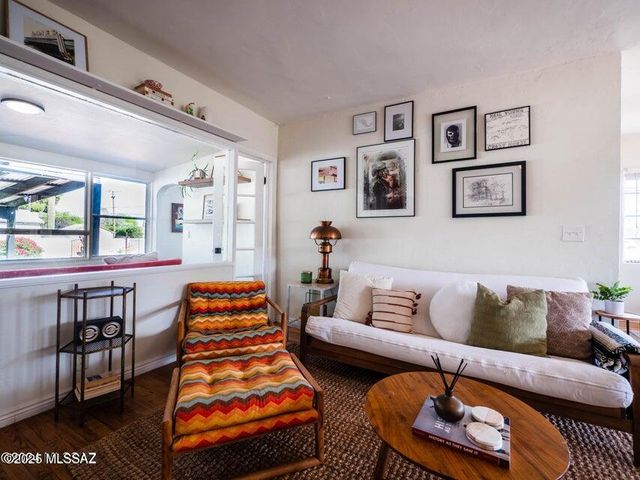 1700 N Winstel Boulevard, Tucson, AZ 85716