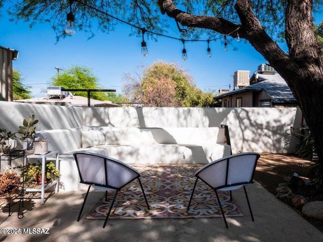 1700 N Winstel Boulevard, Tucson, AZ 85716