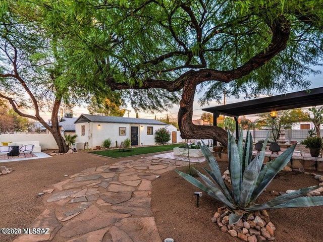 1700 N Winstel Boulevard, Tucson, AZ 85716