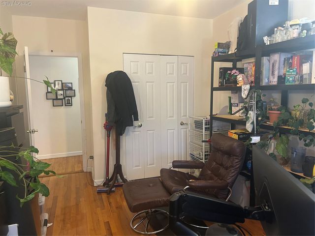 25 W Broadway 503, Long Beach, NY 11561