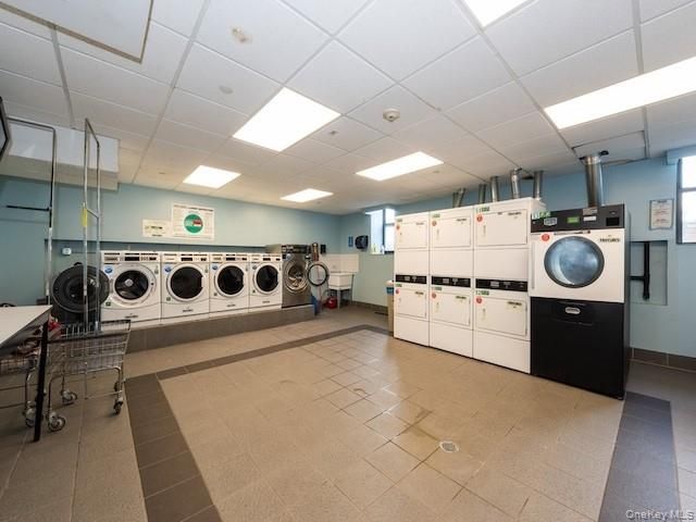 25 W Broadway 503, Long Beach, NY 11561