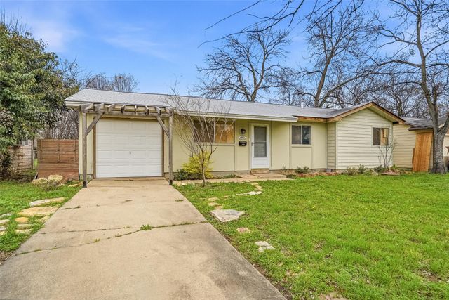 4813 Dorsey Street, Forest Hill, TX 76119