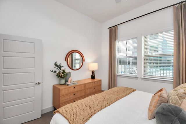 1617 Enid Street 449, Houston, TX 77009