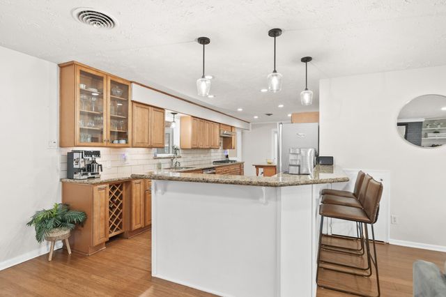 1801 Mcginnis Drive, Pearland, TX 77581