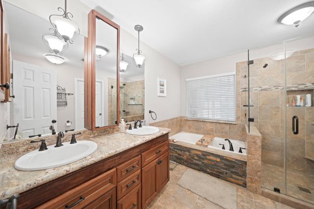 1801 Mcginnis Drive, Pearland, TX 77581