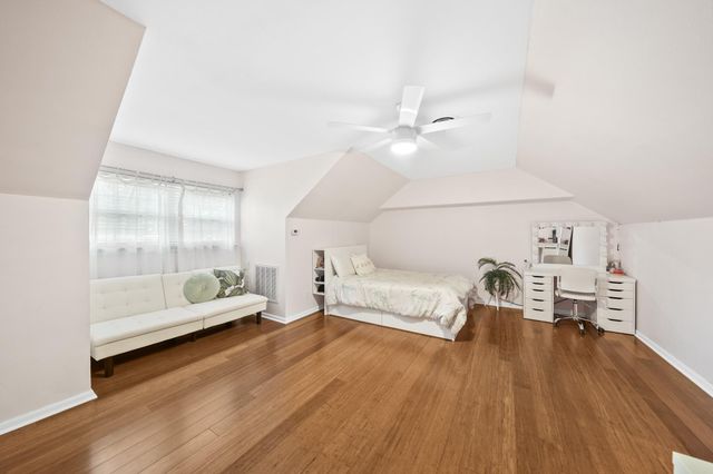 1801 Mcginnis Drive, Pearland, TX 77581