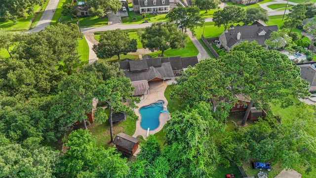 1801 Mcginnis Drive, Pearland, TX 77581
