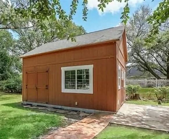 1801 Mcginnis Drive, Pearland, TX 77581