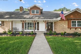 1801 Mcginnis Drive, Pearland, TX 77581