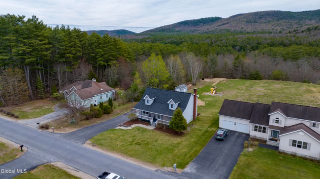 93 3rd Avenue, Hadley, NY 12835