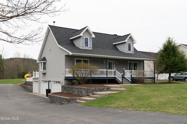93 3rd Avenue, Hadley, NY 12835