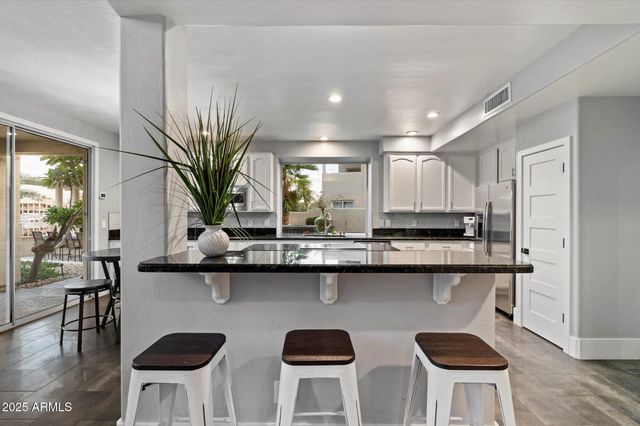 21659 N 58TH Avenue, Glendale, AZ 85308