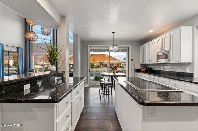 21659 N 58TH Avenue, Glendale, AZ 85308