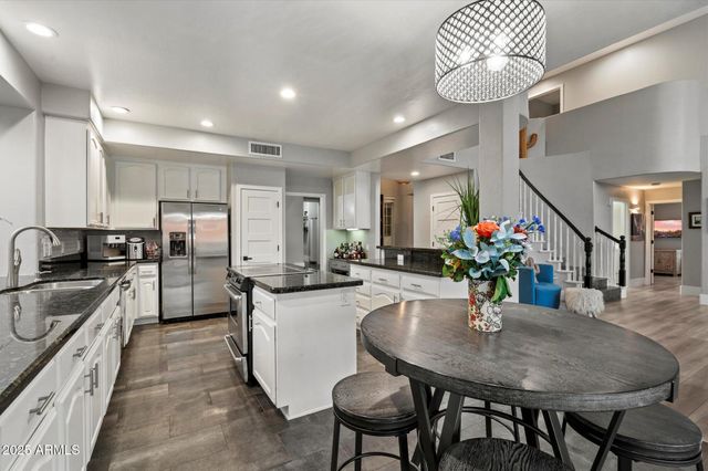 21659 N 58TH Avenue, Glendale, AZ 85308