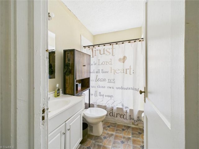 405 Burtner Street, Greensboro, NC 27406