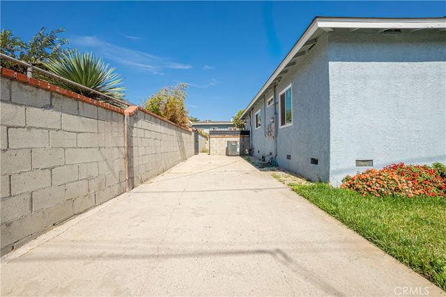 1087 253rd Street, Harbor City, CA 90710