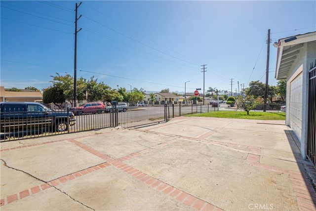 1087 253rd Street, Harbor City, CA 90710