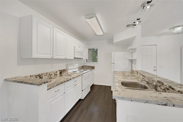 2373 Wooster Circle D, Las Vegas, NV 89108