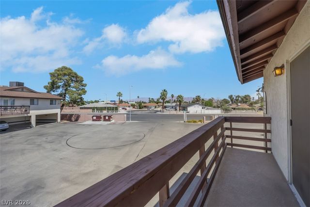2373 Wooster Circle D, Las Vegas, NV 89108