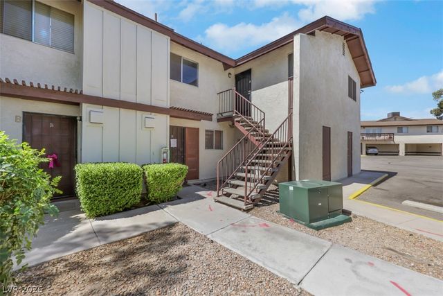 2373 Wooster Circle D, Las Vegas, NV 89108
