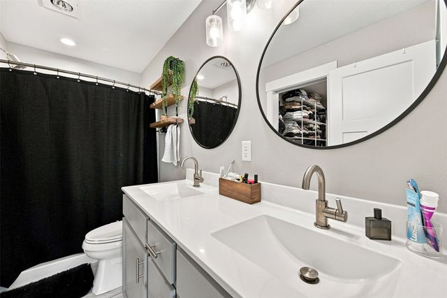 1623 Bobcat Drive NW, Cedar Rapids, IA 52405
