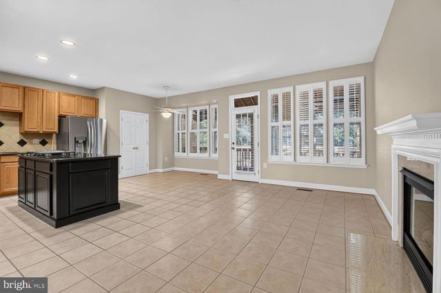 660 BURNSIDE TER SE, Leesburg, VA 20175
