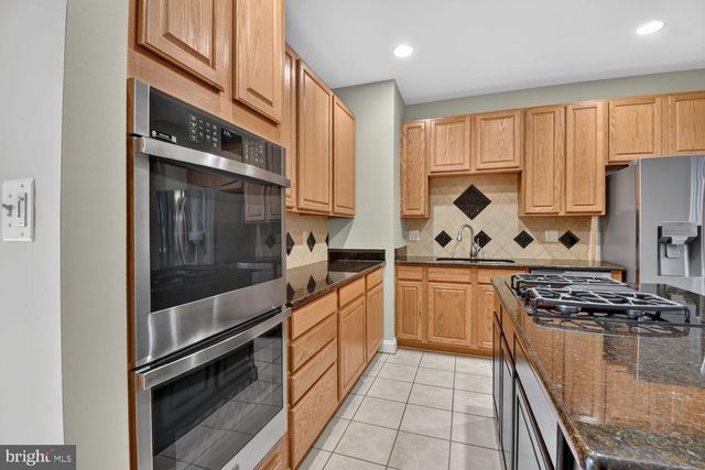660 BURNSIDE TER SE, Leesburg, VA 20175