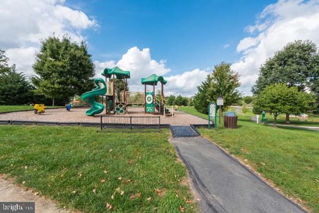 660 BURNSIDE TER SE, Leesburg, VA 20175