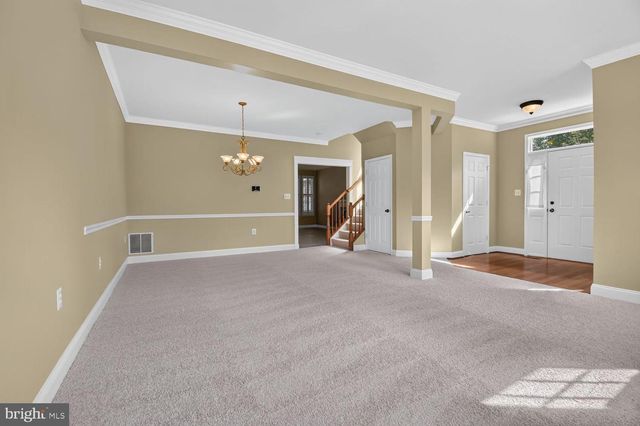 660 BURNSIDE TER SE, Leesburg, VA 20175