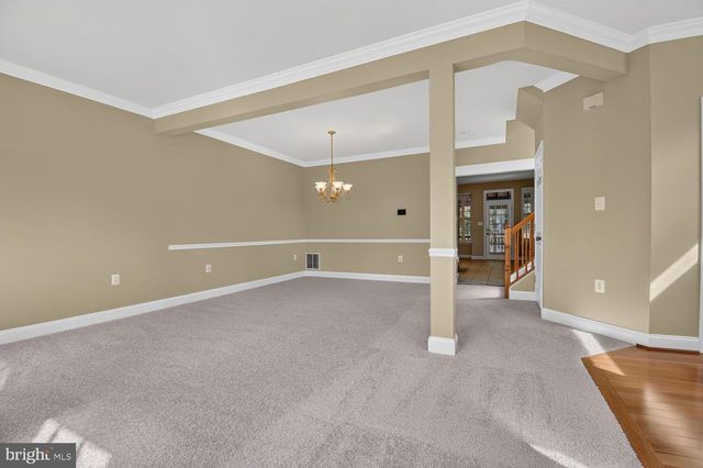 660 BURNSIDE TER SE, Leesburg, VA 20175