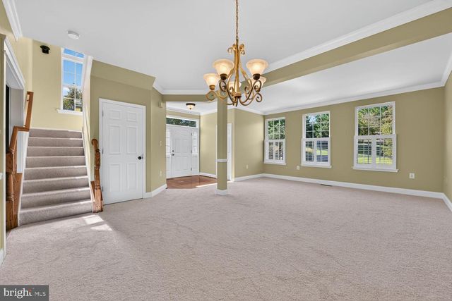 660 BURNSIDE TER SE, Leesburg, VA 20175