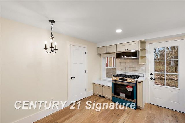 5825 Sibley Road, Chelsea, MI 48118