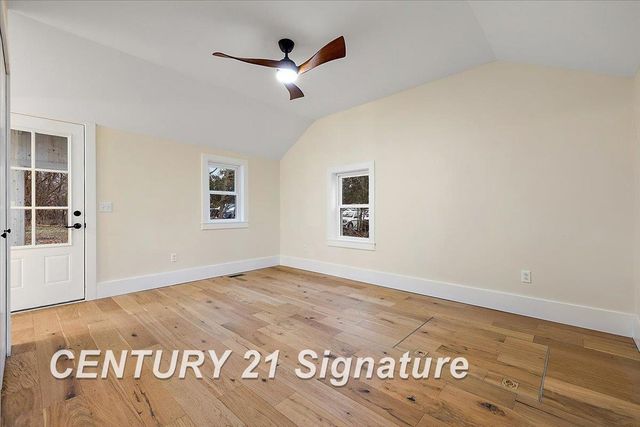 5825 Sibley Road, Chelsea, MI 48118