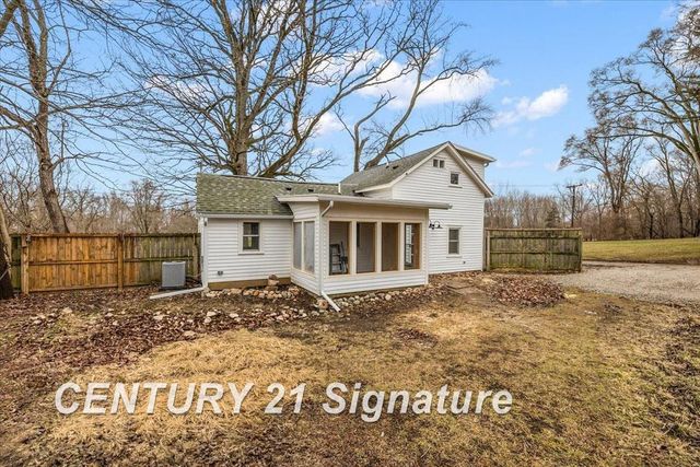 5825 Sibley Road, Chelsea, MI 48118