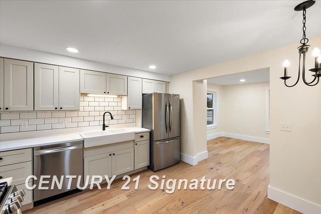 5825 Sibley Road, Chelsea, MI 48118