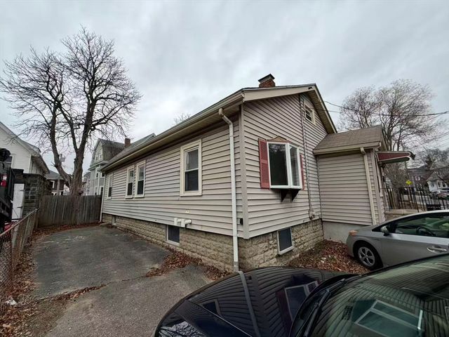 24 Arden St 24, Boston, MA 02134