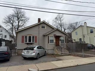 24 Arden St 24, Boston, MA 02134