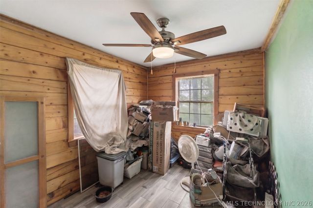 2400 N Acuff Avenue, Tahlequah, OK 74464