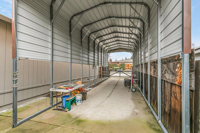 1620 Edgevale Avenue, Medford, OR 97504