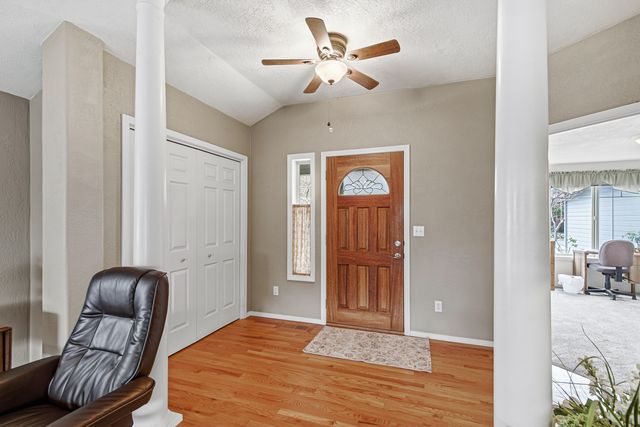 1620 Edgevale Avenue, Medford, OR 97504