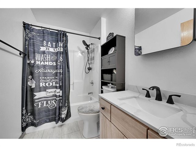 4652 W 21st Street Road E, Greeley, CO 80634