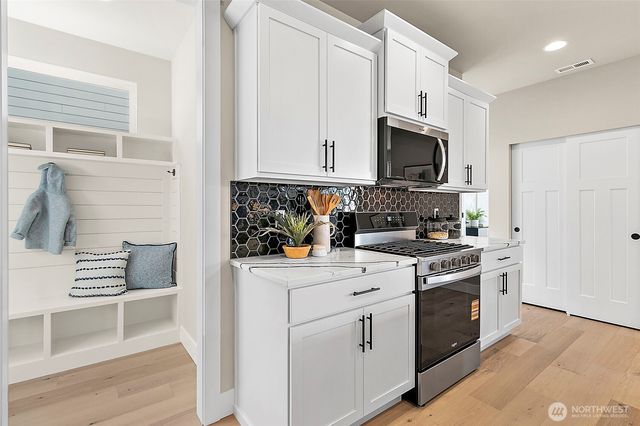 15620 lot 26 SE 257th Place, Covington, WA 98042