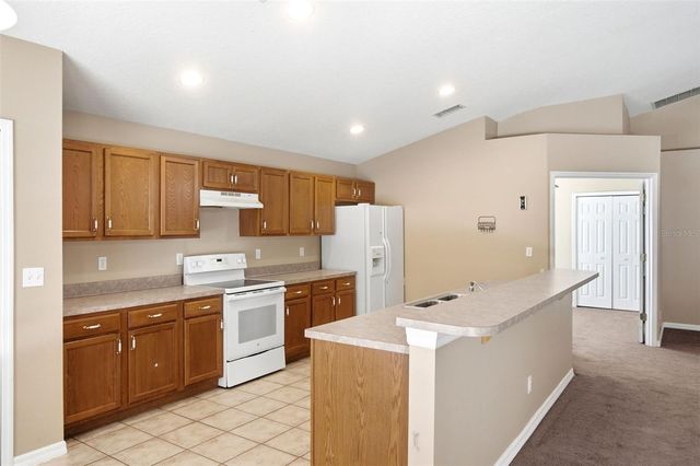2255 MERRY ROAD, Tavares, FL 32778
